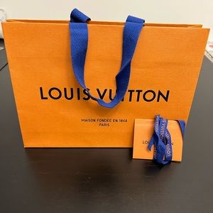 Louis Vuitton shopping with envelope only $10